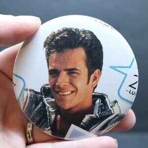 90210 Dylan Button